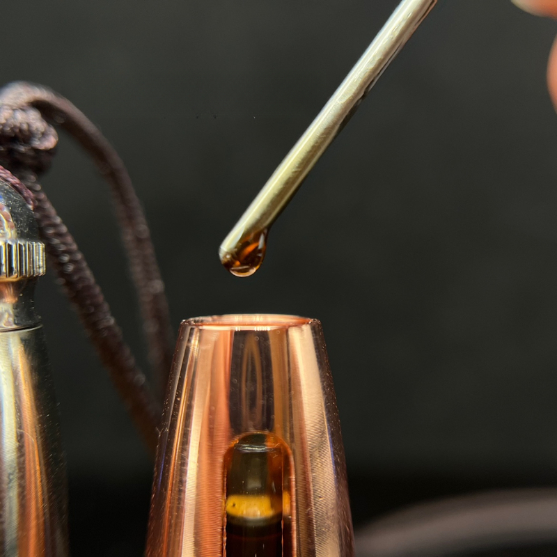 Estratto supercritico di stile - Sandalwood Perfume Oil recensione e prezzo